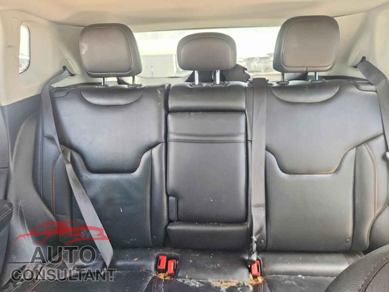 JEEP COMPASS 2018 - 3C4NJDCB3JT222110