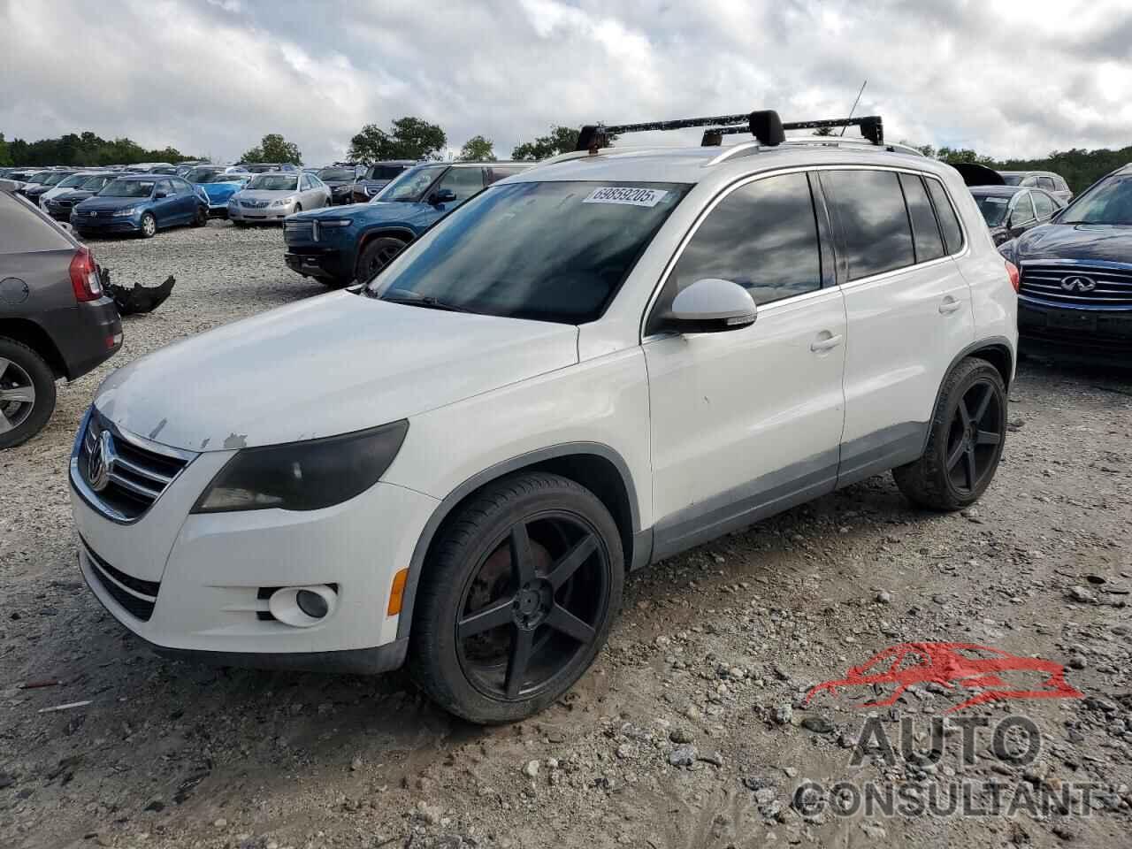 VOLKSWAGEN TIGUAN 2011 - WVGAV7AX6BW505823