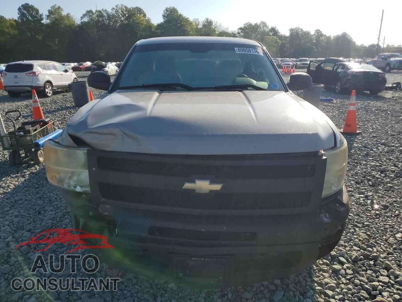CHEVROLET SILVERADO 2009 - 1GCEC19059E147405