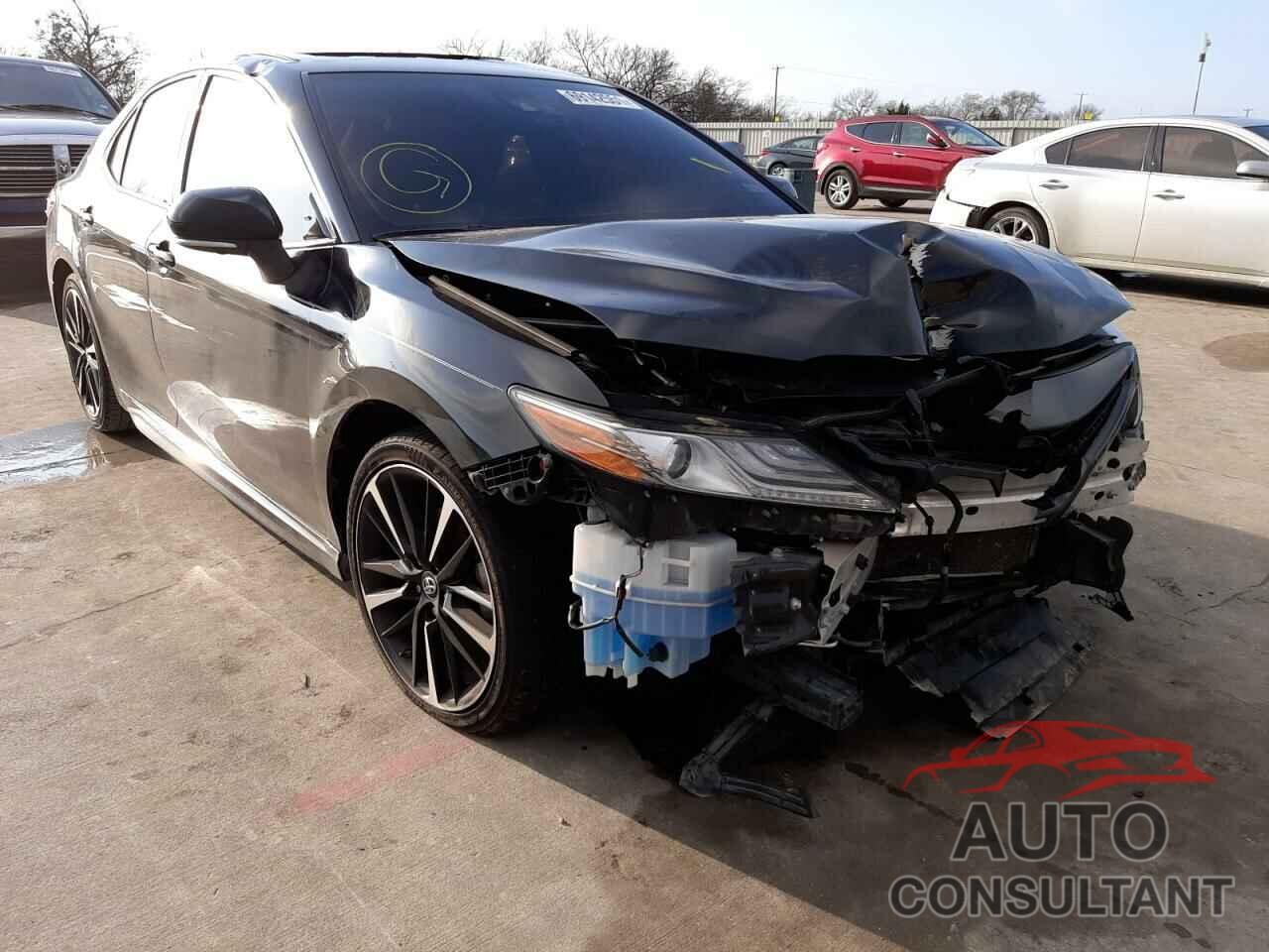TOYOTA CAMRY 2019 - 4T1B61HK8KU819204