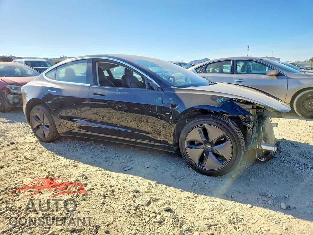 TESLA MODEL 3 2018 - 5YJ3E1EA5JF109191