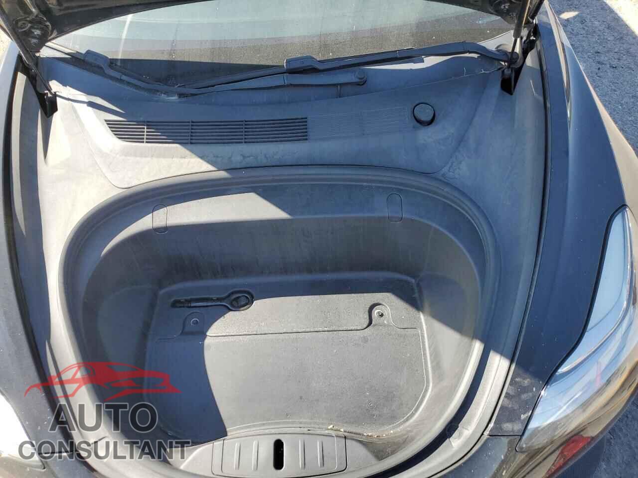 TESLA MODEL 3 2019 - 5YJ3E1EB5KF391567
