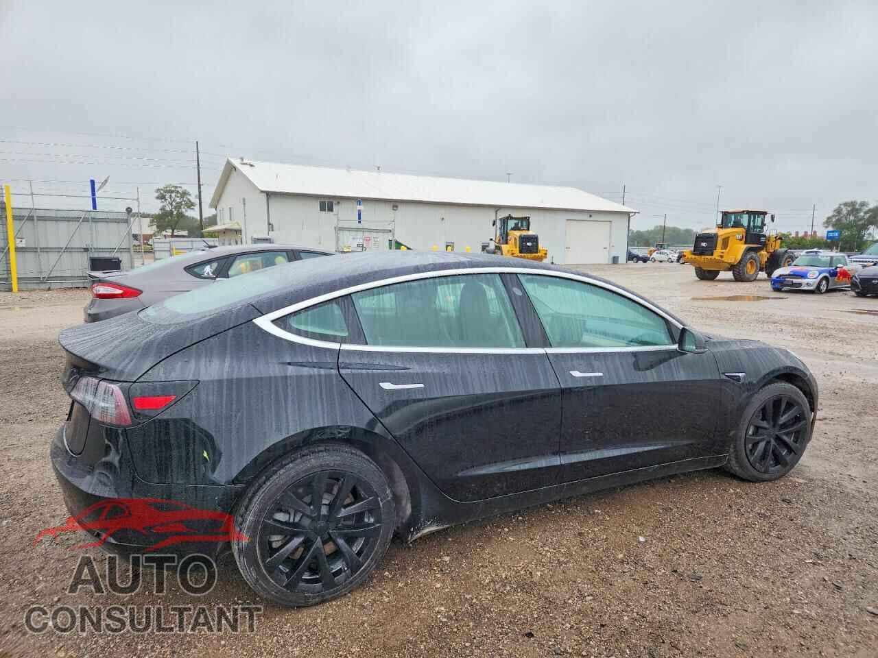 TESLA MODEL 3 2019 - 5YJ3E1EA9KF331119