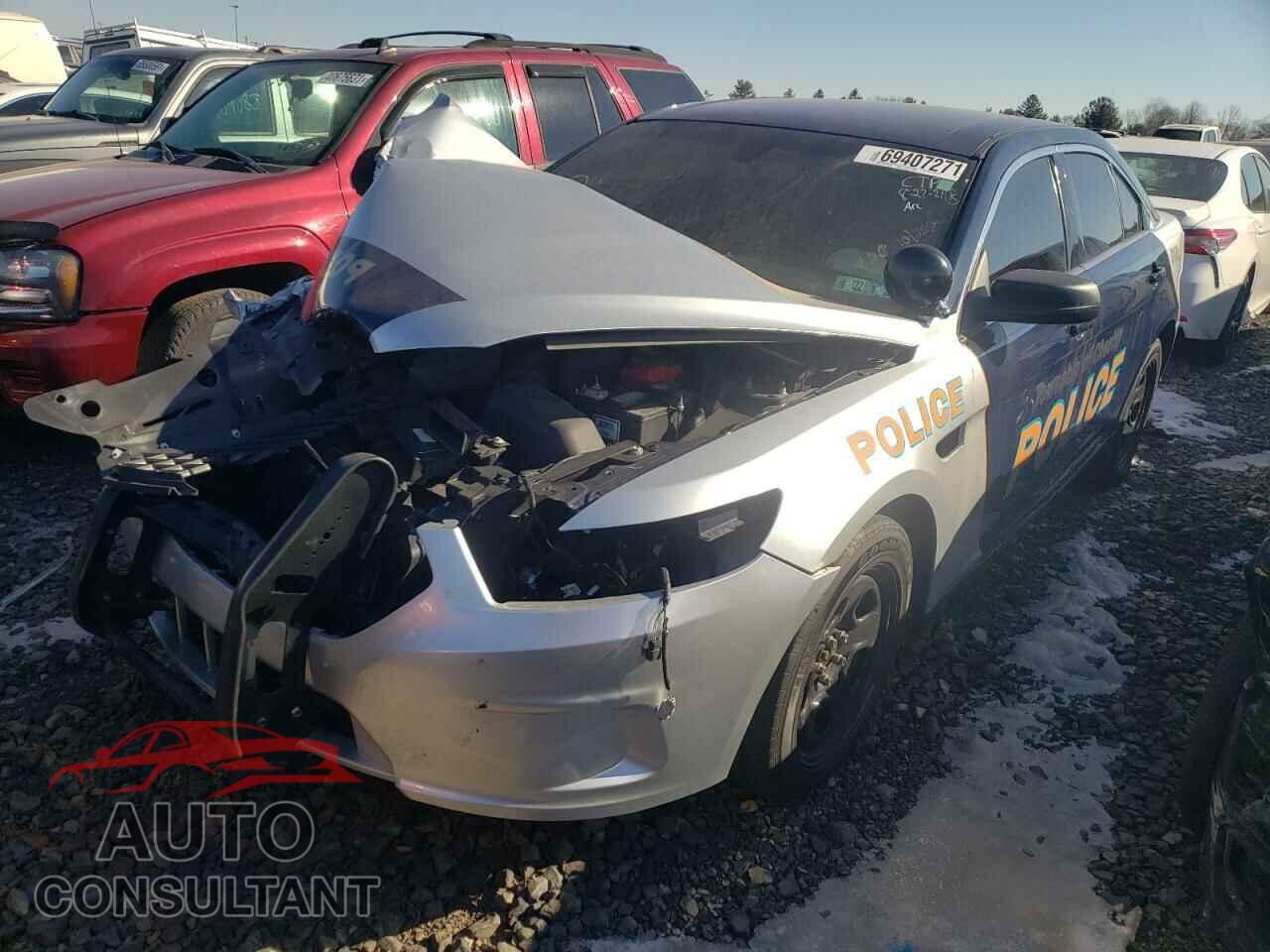 FORD TAURUS 2018 - 1FAHP2MK9JG112302