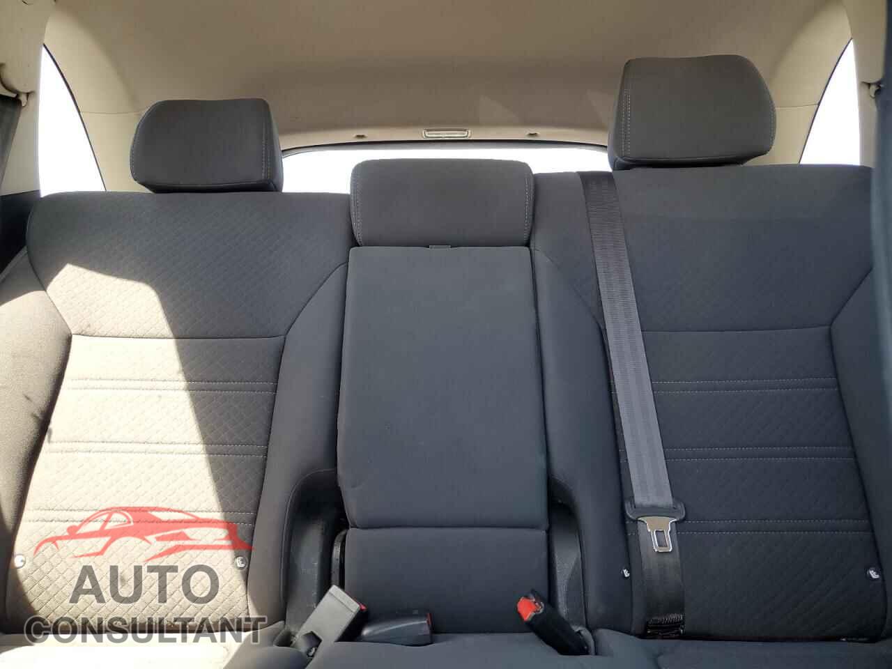 KIA SORENTO 2017 - 5XYPGDA38HG258606
