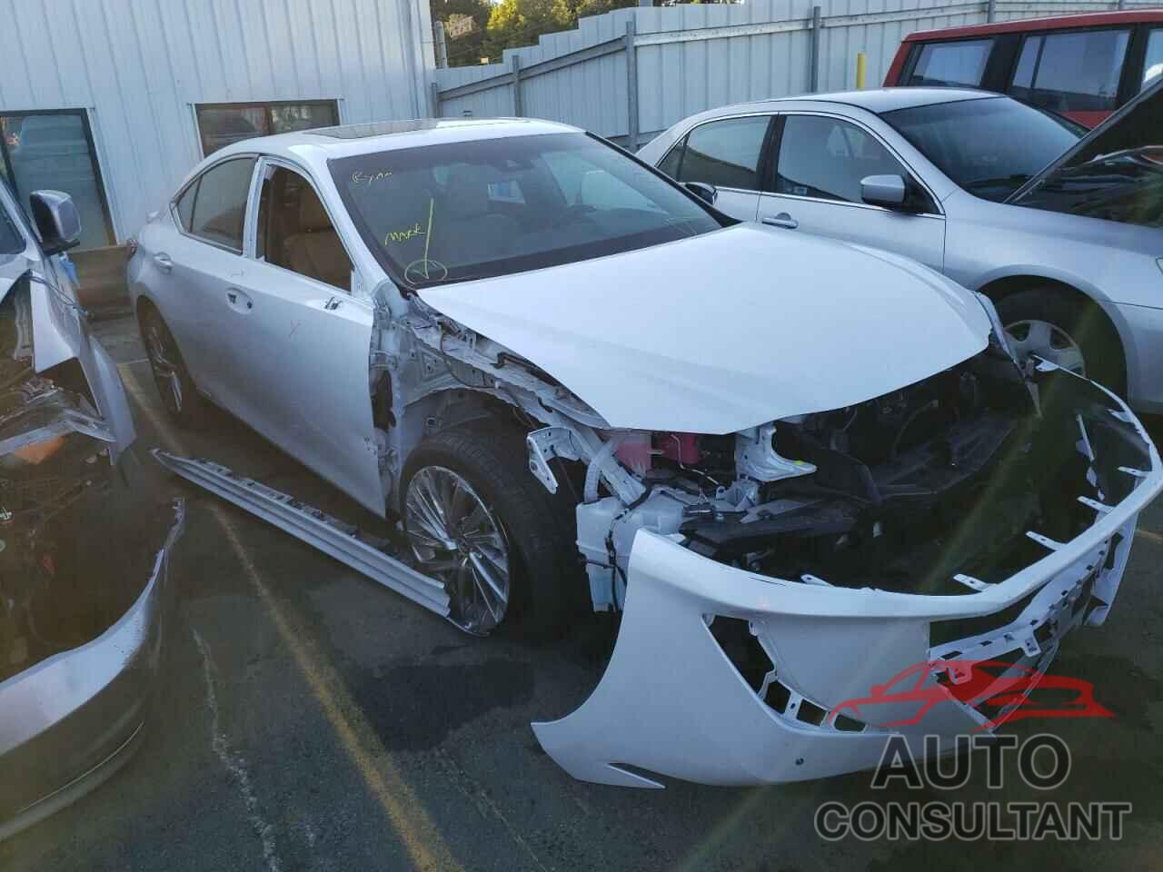 LEXUS ES300 2021 - 58AEA1C12MU009847