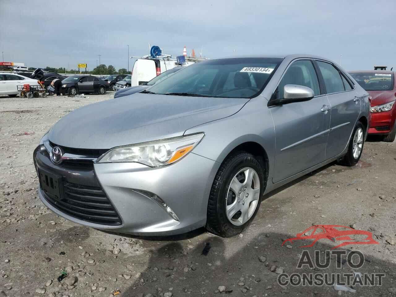 TOYOTA CAMRY 2016 - 4T4BF1FKXGR581131