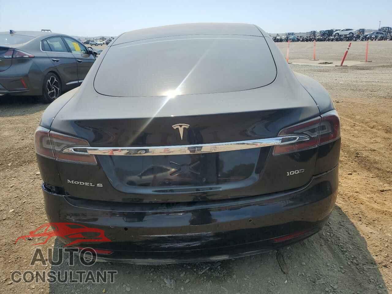 TESLA MODEL S 2017 - 5YJSA1E23HF224348
