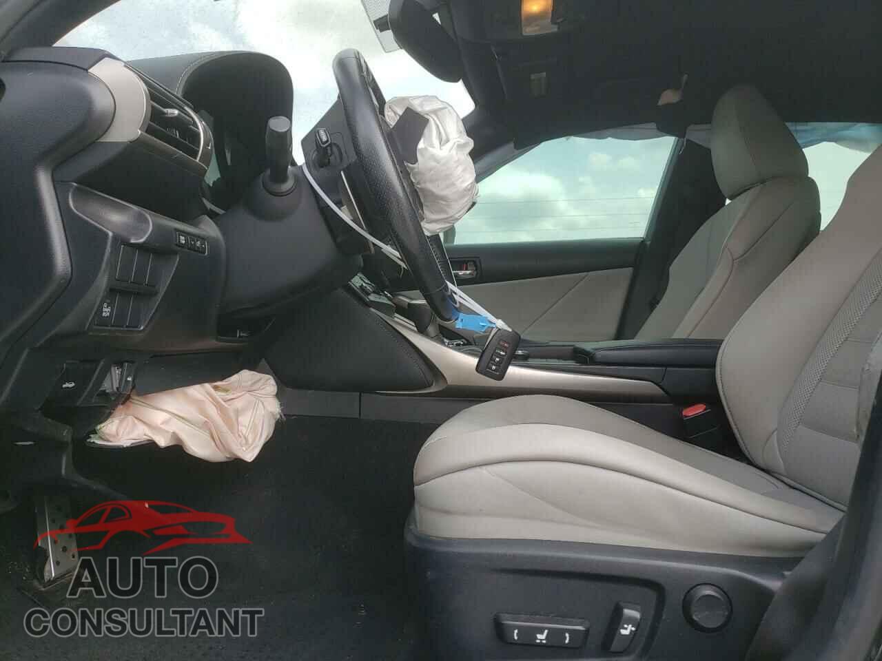 LEXUS IS 2015 - JTHCF1D27F5023072