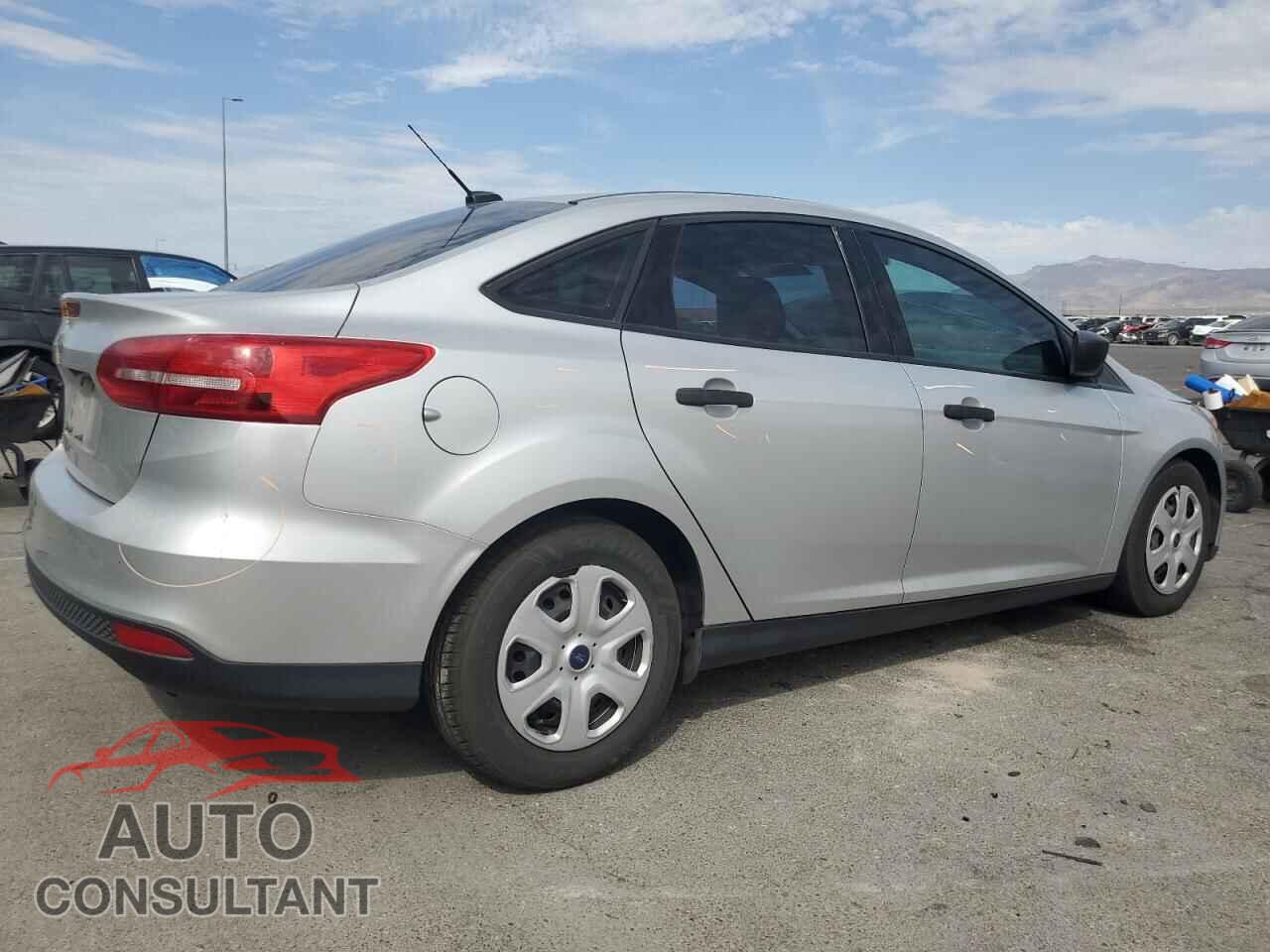FORD FOCUS 2017 - 1FADP3E29HL211545