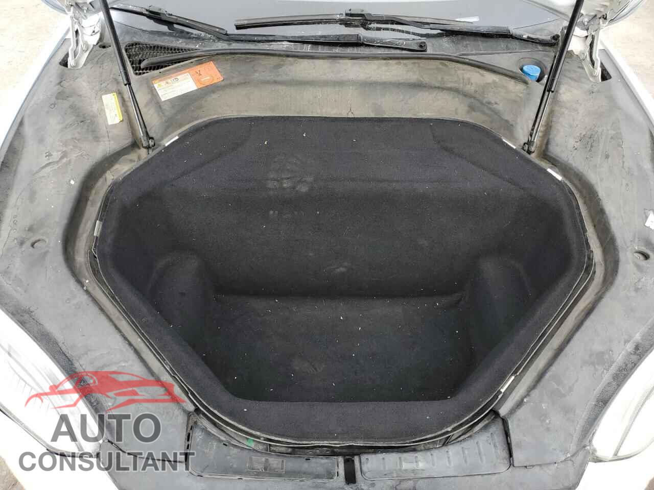 TESLA MODEL S 2014 - 5YJSA1H28EFP64012