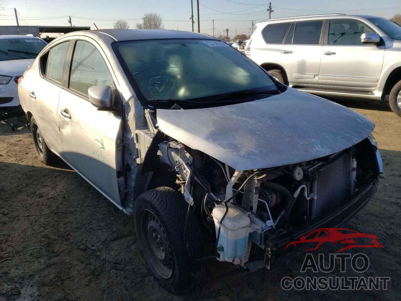 NISSAN VERSA 2017 - 3N1CN7AP0HK431917