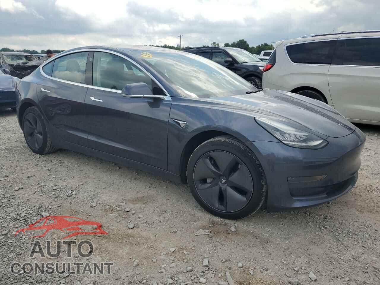 TESLA MODEL 3 2019 - 5YJ3E1EB3KF205671