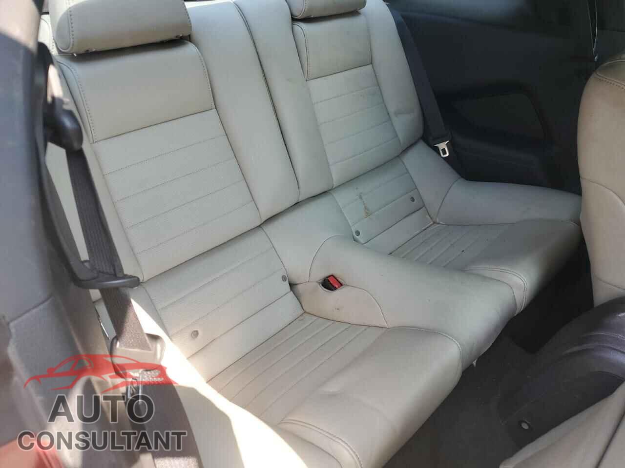 FORD MUSTANG 2014 - 1ZVBP8CF5E5301647