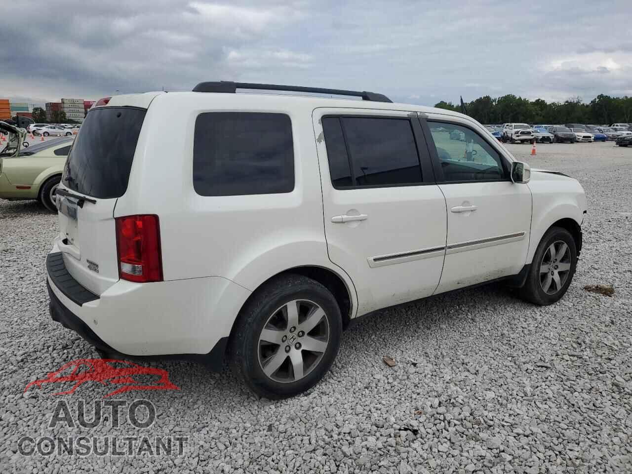 HONDA PILOT 2013 - 5FNYF4H96DB034110