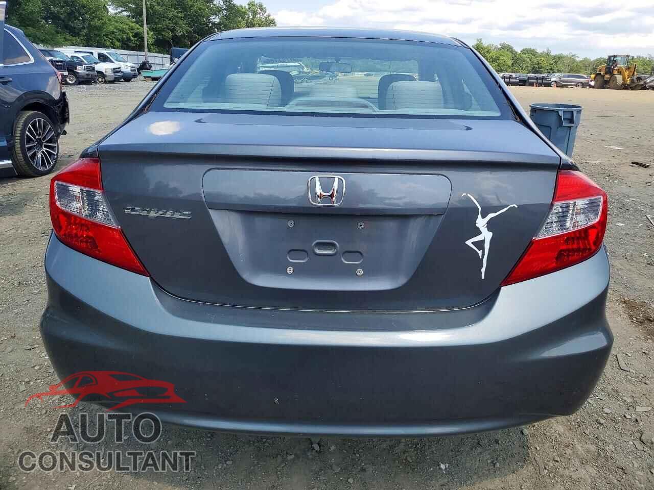 HONDA CIVIC 2012 - 2HGFB2F53CH596578