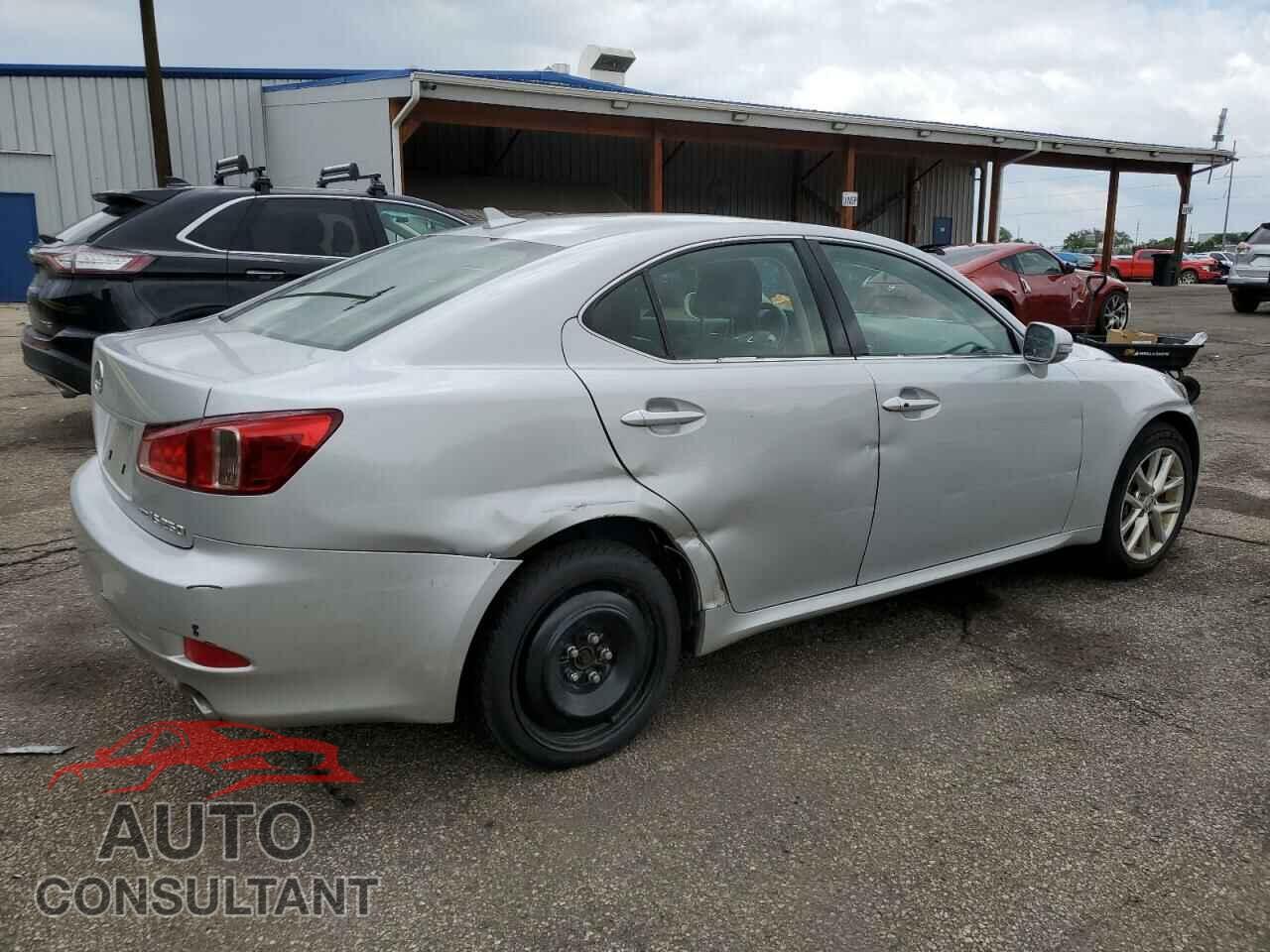 LEXUS IS 2012 - JTHCF5C27C5055895