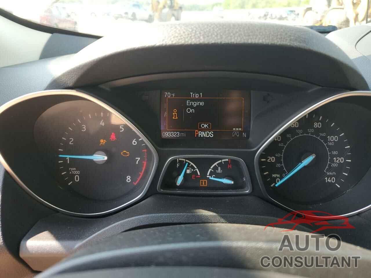 FORD ESCAPE 2017 - 1FMCU9J98HUB57598