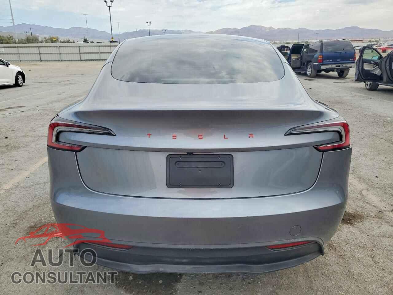 TESLA MODEL 3 2025 - 5YJ3E1EA5SF889954