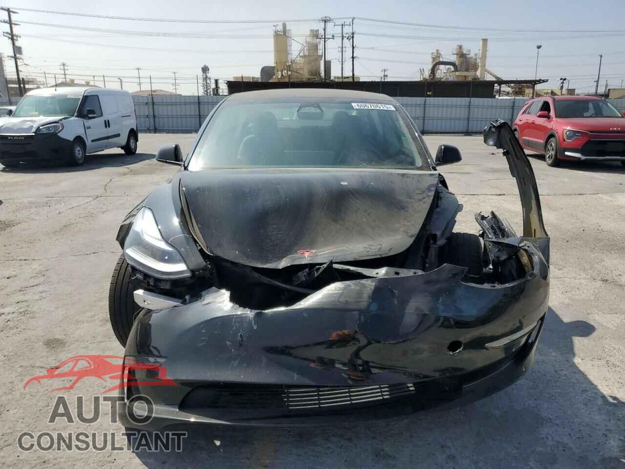 TESLA MODEL 3 2023 - 5YJ3E1EA7PF602458