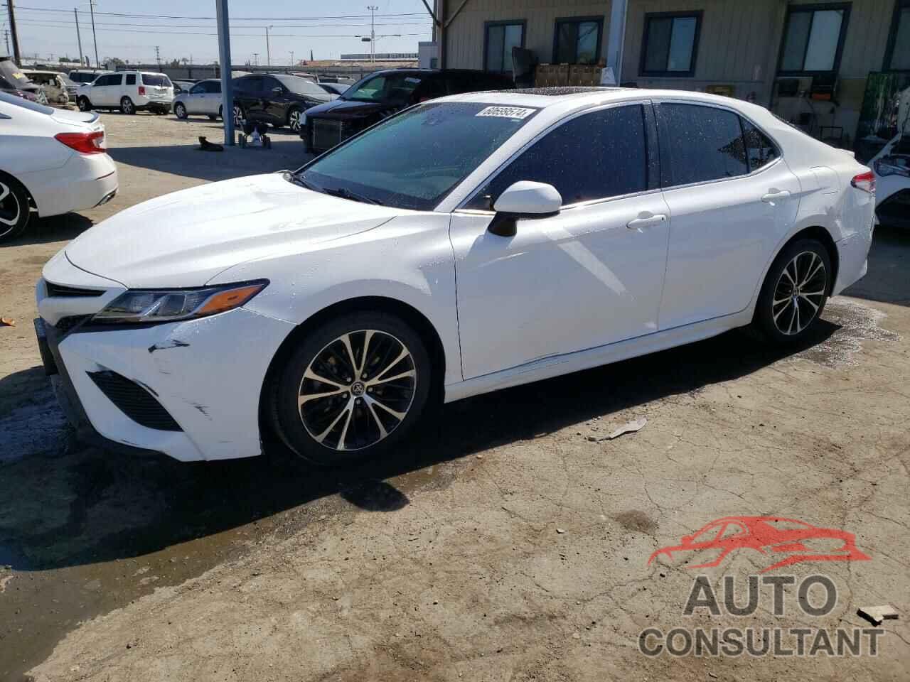 TOYOTA CAMRY 2018 - 4T1B11HK8JU605794