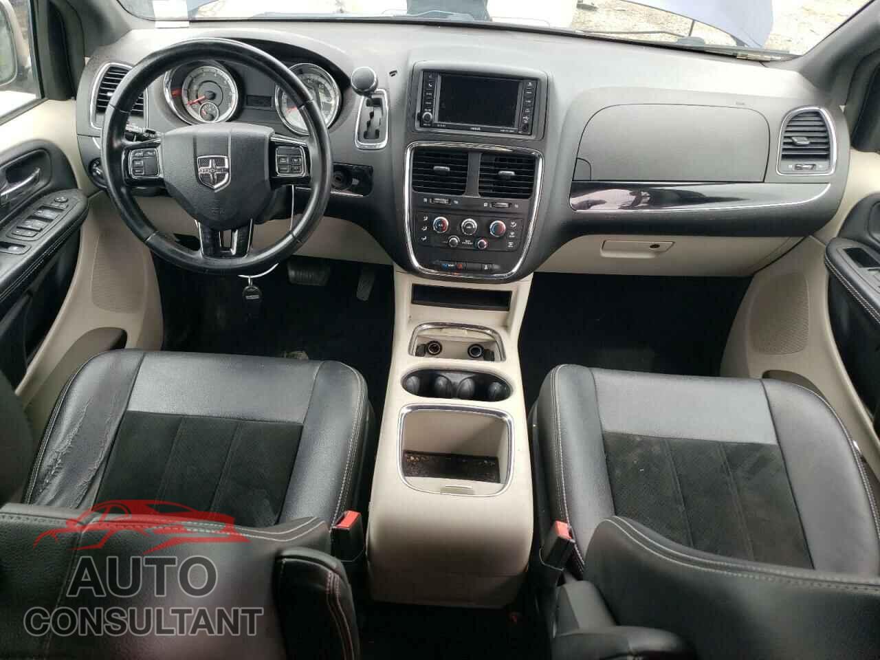 DODGE CARAVAN 2017 - 2C4RDGCG2HR750000