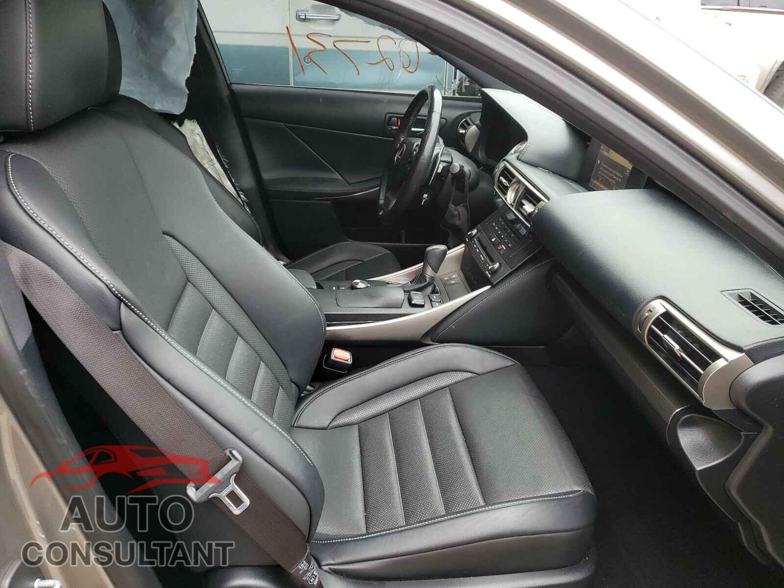 LEXUS IS 2016 - JTHCE1D25G5010812