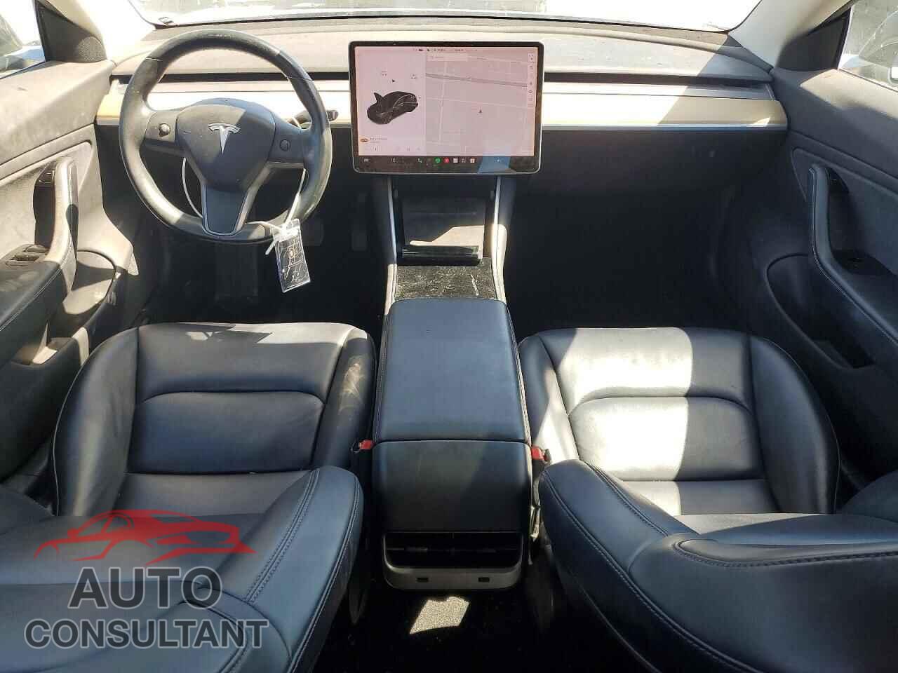 TESLA MODEL 3 2018 - 5YJ3E1EA5JF165681