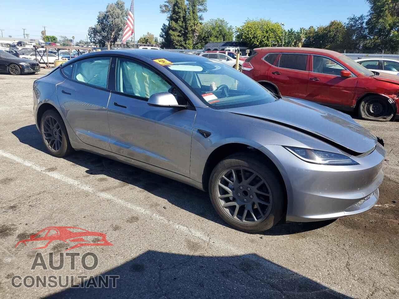 TESLA MODEL 3 2025 - 5YJ3E1EA7SF058536