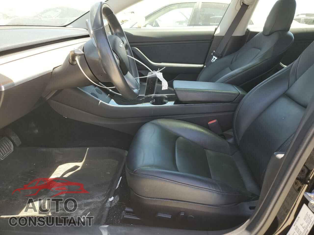 TESLA MODEL 3 2019 - 5YJ3E1EA6KF399927