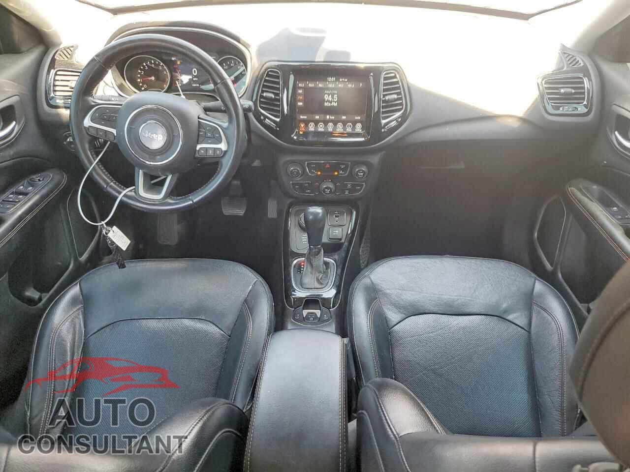 JEEP COMPASS 2021 - 3C4NJDCB2MT604312