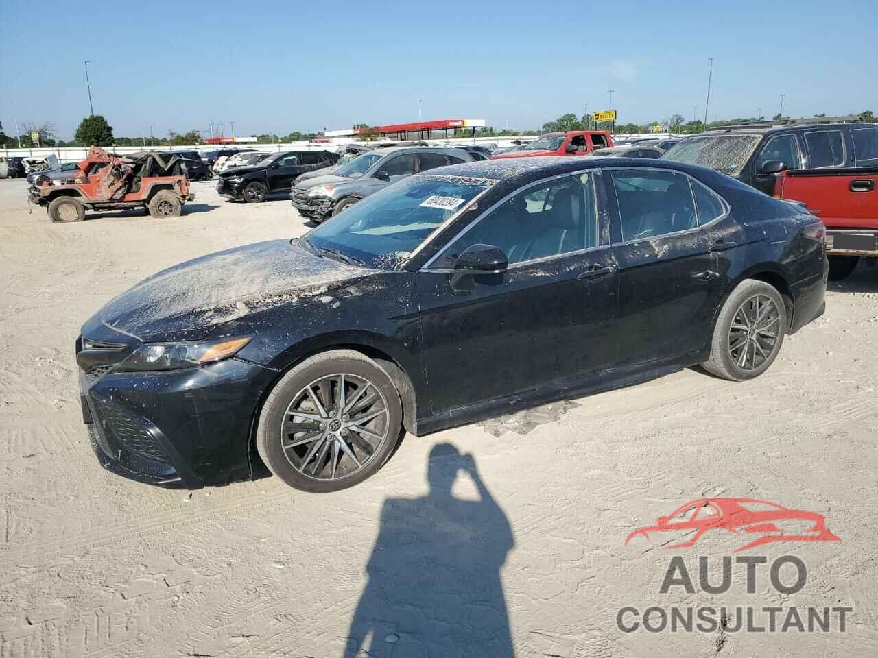 TOYOTA CAMRY 2021 - 4T1G11AK4MU602265