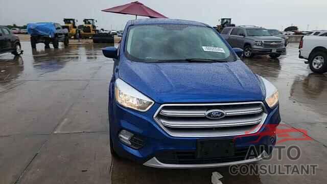 FORD ESCAPE 2017 - 1FMCU0GD8HUB93587