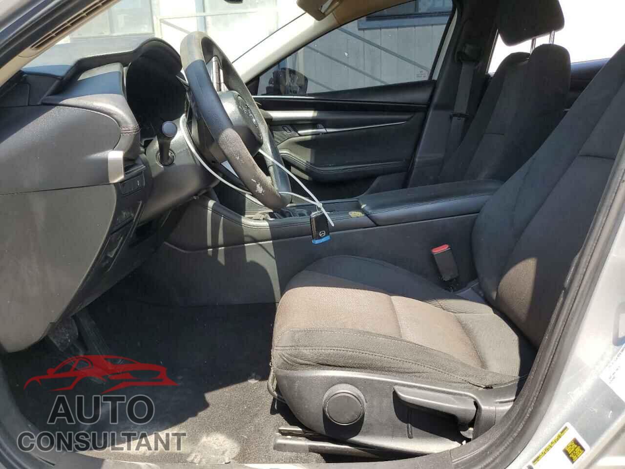 MAZDA 3 2019 - 3MZBPABL8KM112754