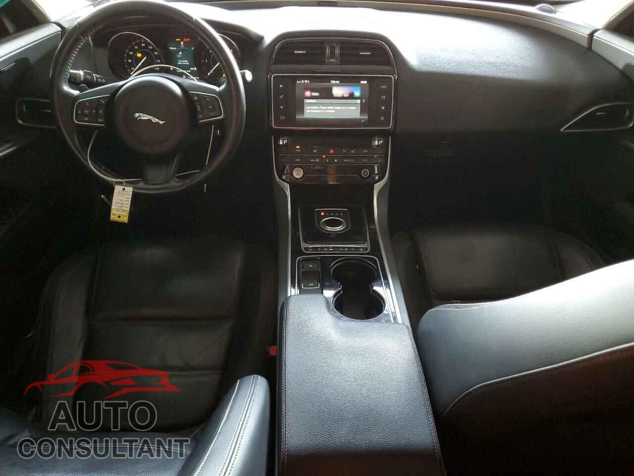 JAGUAR XE 2017 - SAJAE4BN2HA952849