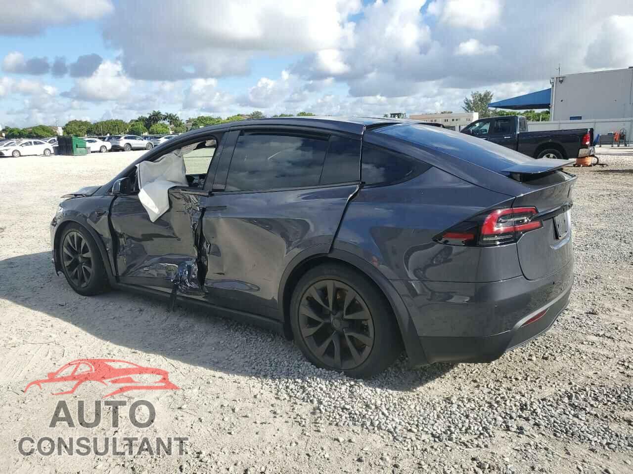 TESLA MODEL X 2022 - 7SAXCAE58NF360189
