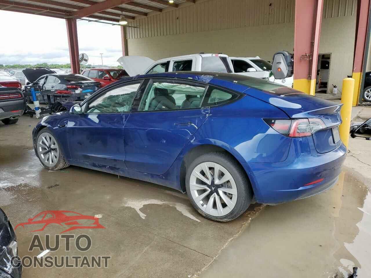 TESLA MODEL 3 2022 - 5YJ3E1EA7NF289098