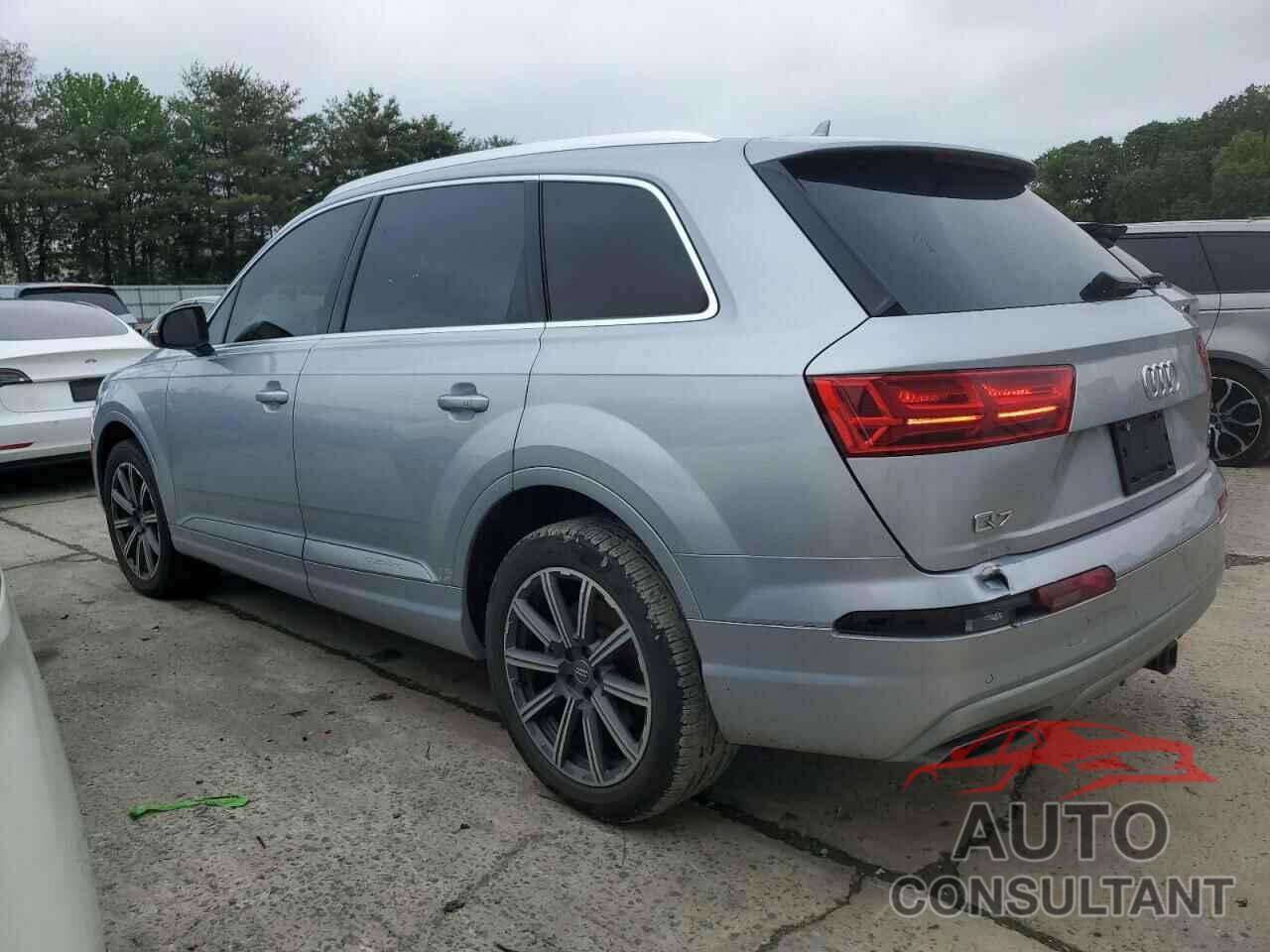 AUDI Q7 2018 - WA1LAAF71JD000856