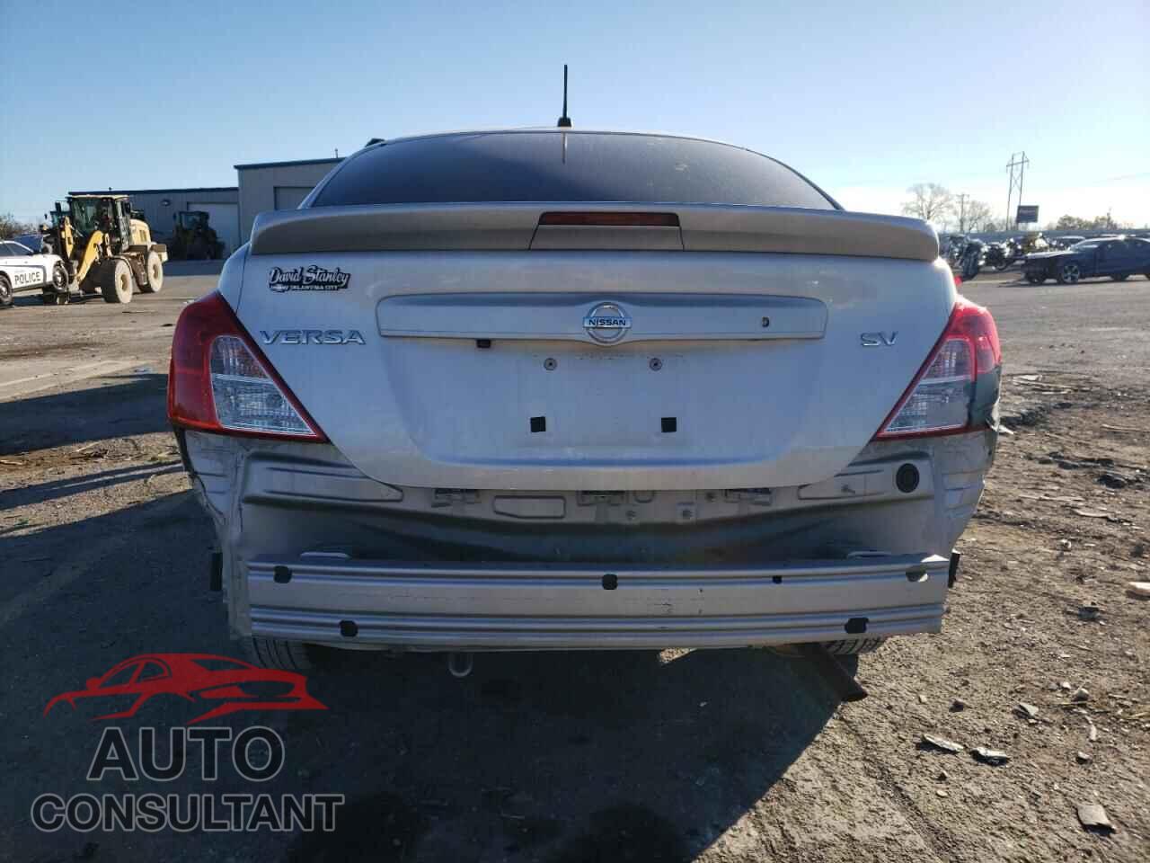 NISSAN VERSA 2019 - 3N1CN7AP3KL861104