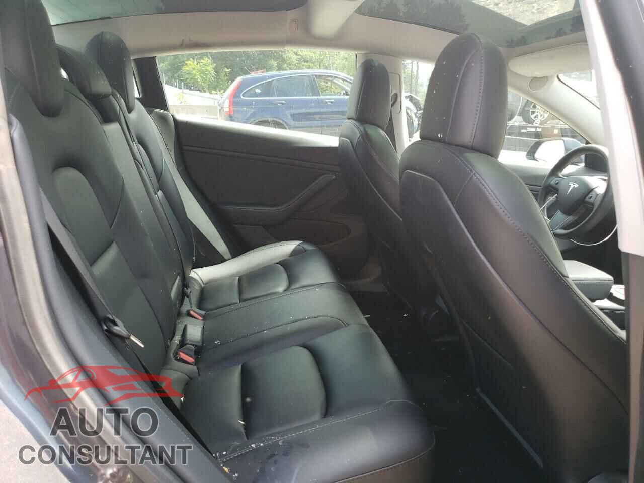 TESLA MODEL 3 2021 - 5YJ3E1EB8MF869399
