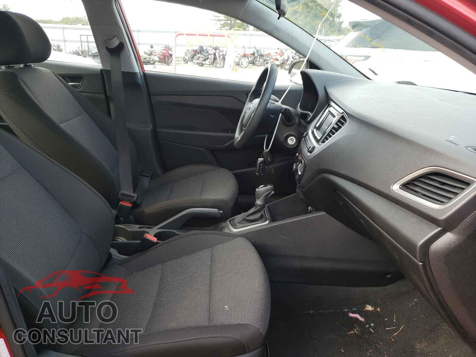HYUNDAI ACCENT 2020 - 3KPC24A6XLE105058