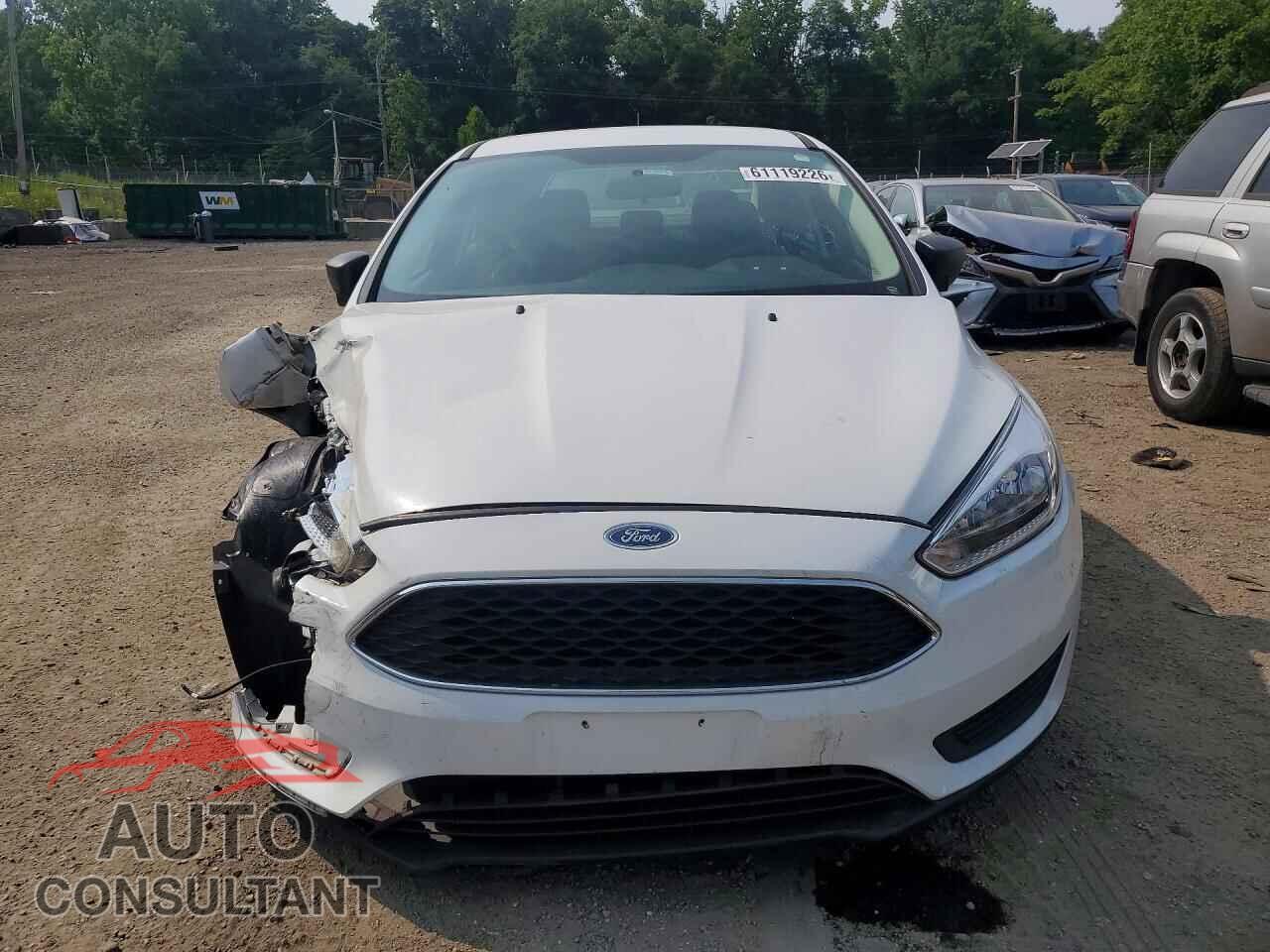 FORD FOCUS 2016 - 1FADP3E27GL402847