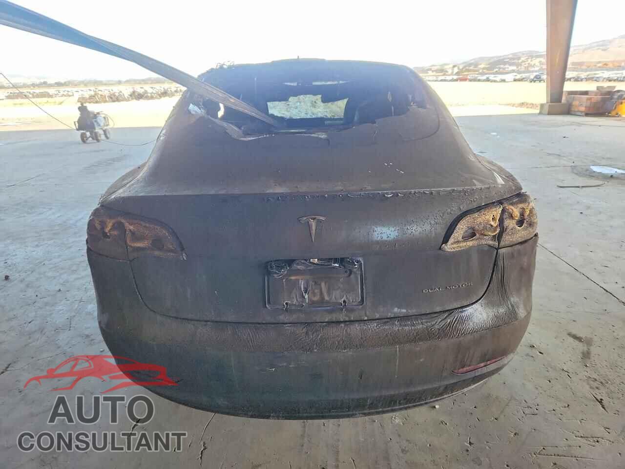TESLA MODEL 3 2023 - 5YJ3E1EB1PF713516