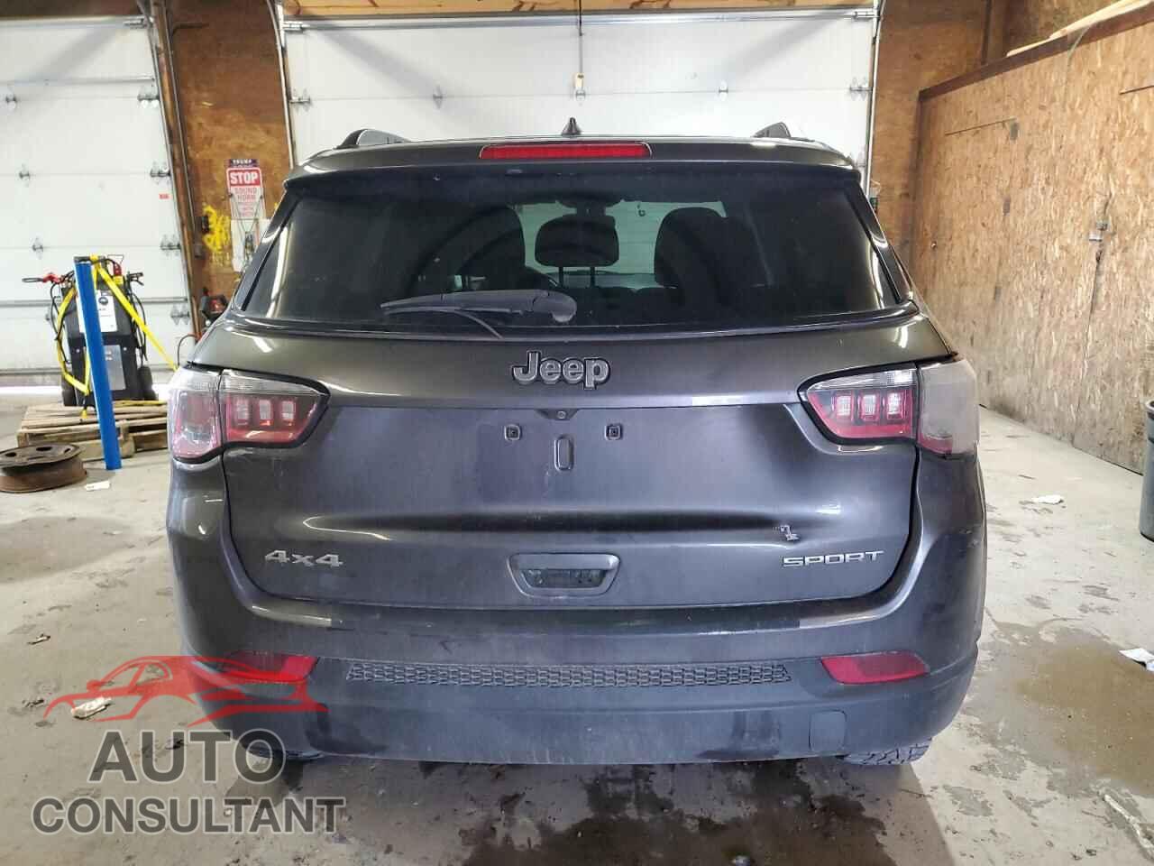JEEP COMPASS 2018 - 3C4NJDAB8JT334565