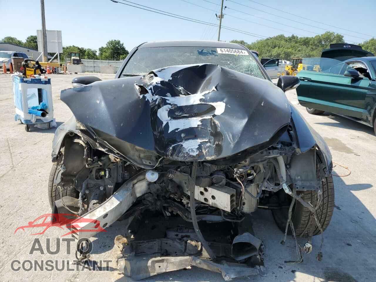 LEXUS IS 2011 - JTHBF5C26B5134680