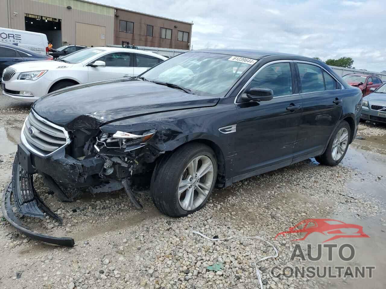 FORD TAURUS 2017 - 1FAHP2E84HG118540