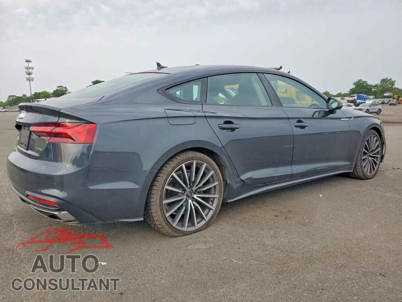 AUDI A5 2022 - WAUCBCF51NA005993