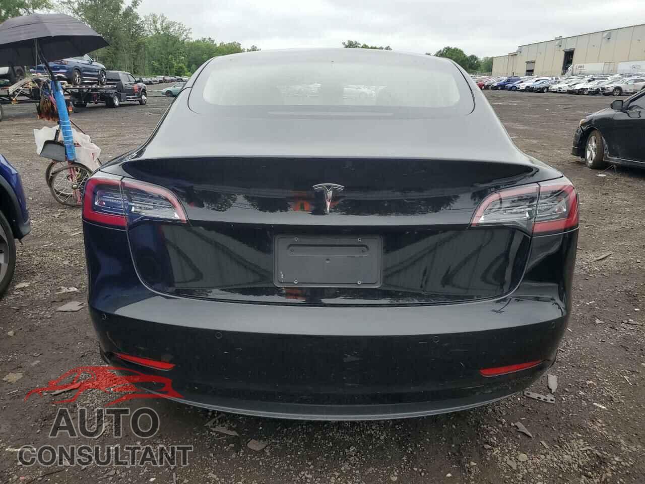 TESLA MODEL 3 2022 - 5YJ3E1EA5NF352604