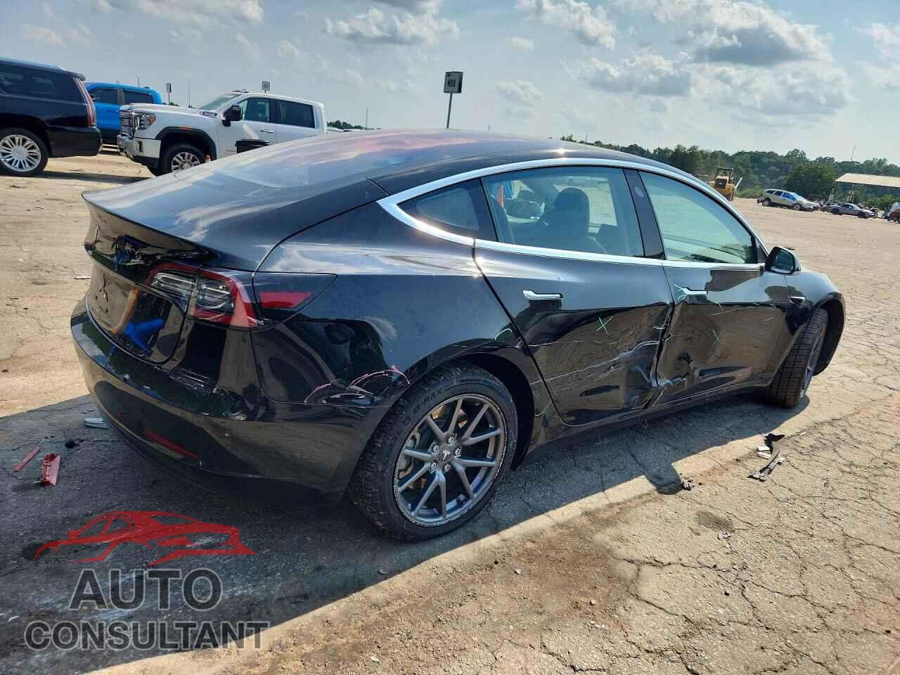 TESLA MODEL 3 2018 - 5YJ3E1EA1JF003918