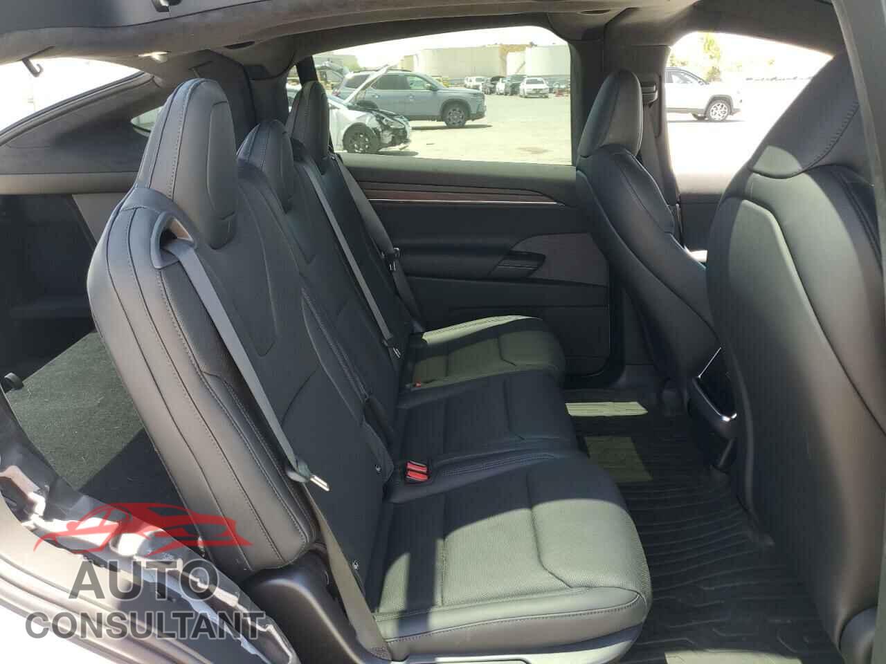 TESLA MODEL X 2025 - 7SAXCDE57SF471541